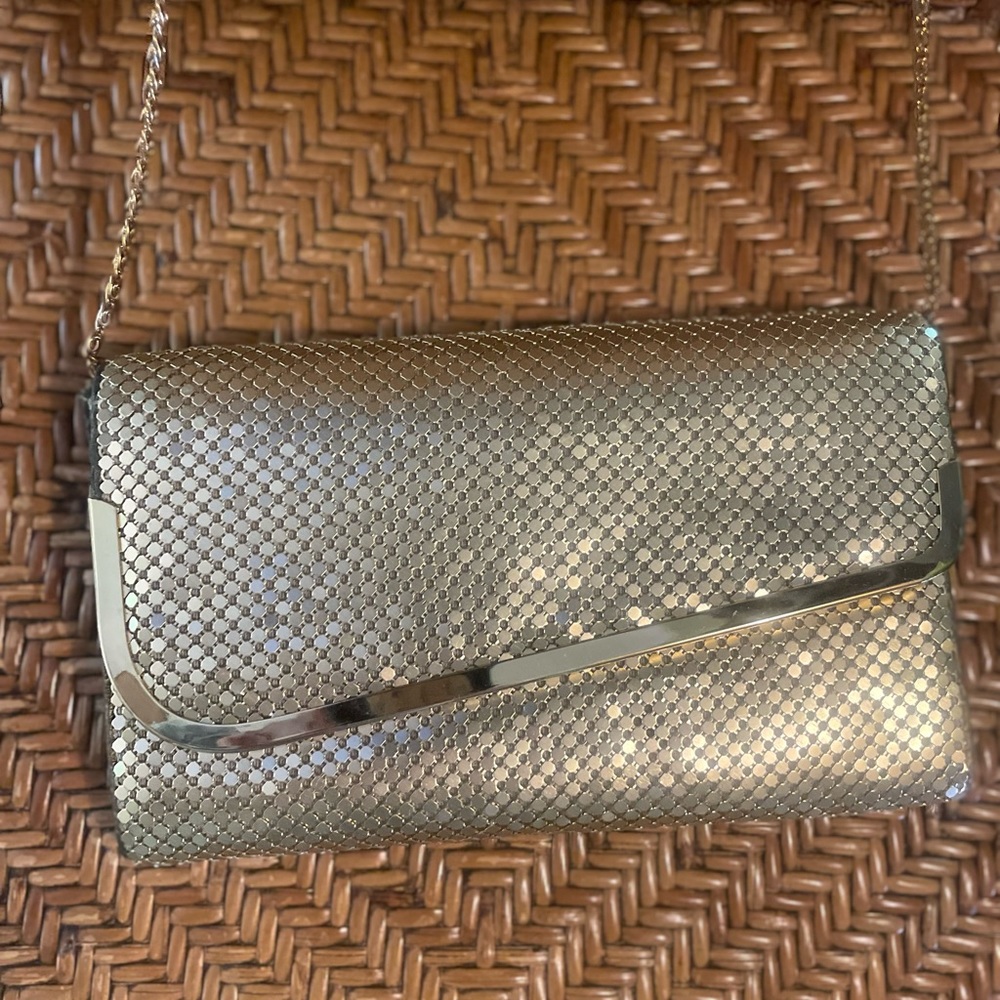 Vintage Gold Metal Mesh Evening Purse w Gold Shoulder Chain - Picture 5 of 7